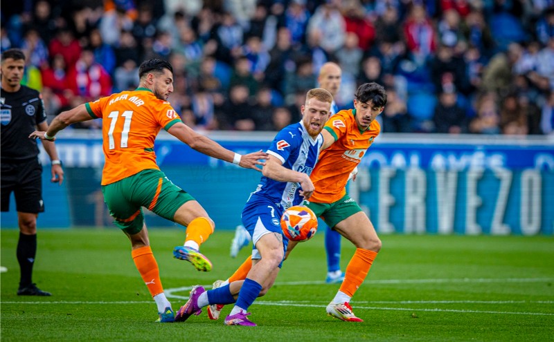 Deportivo quyết tâm đánh bại Valencia